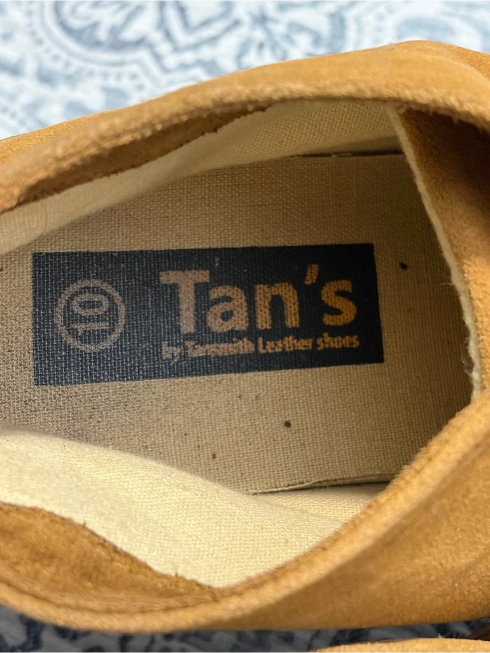 Men's Suede Chukka Boots in Camel Brown